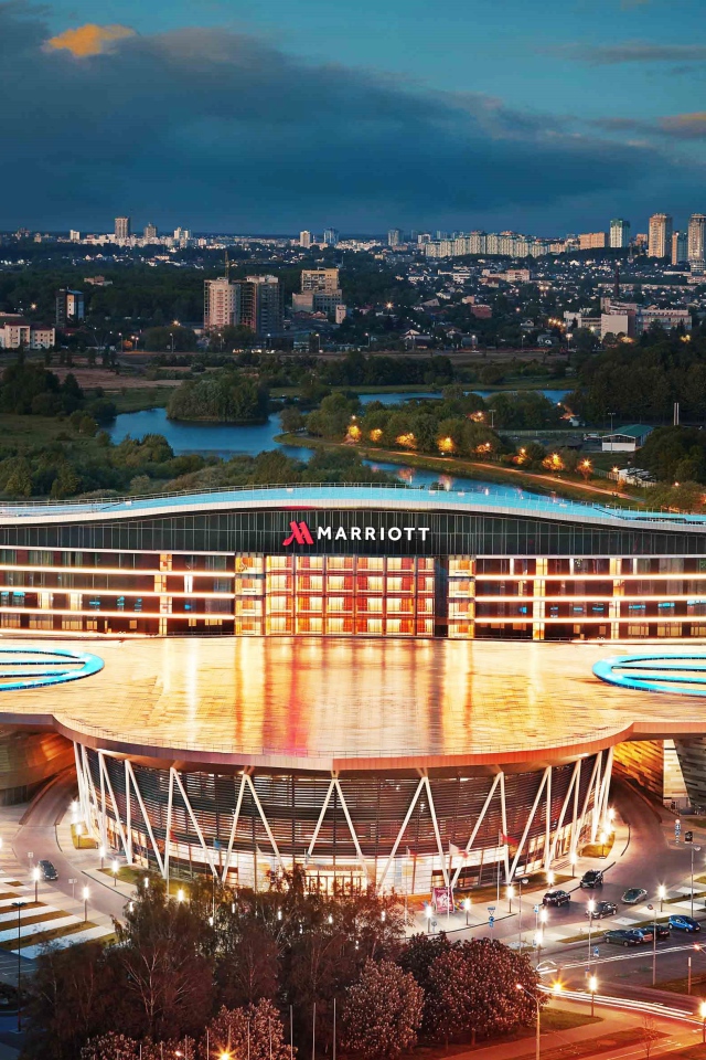 Отель Марриотт город Минск общий вид сверху 