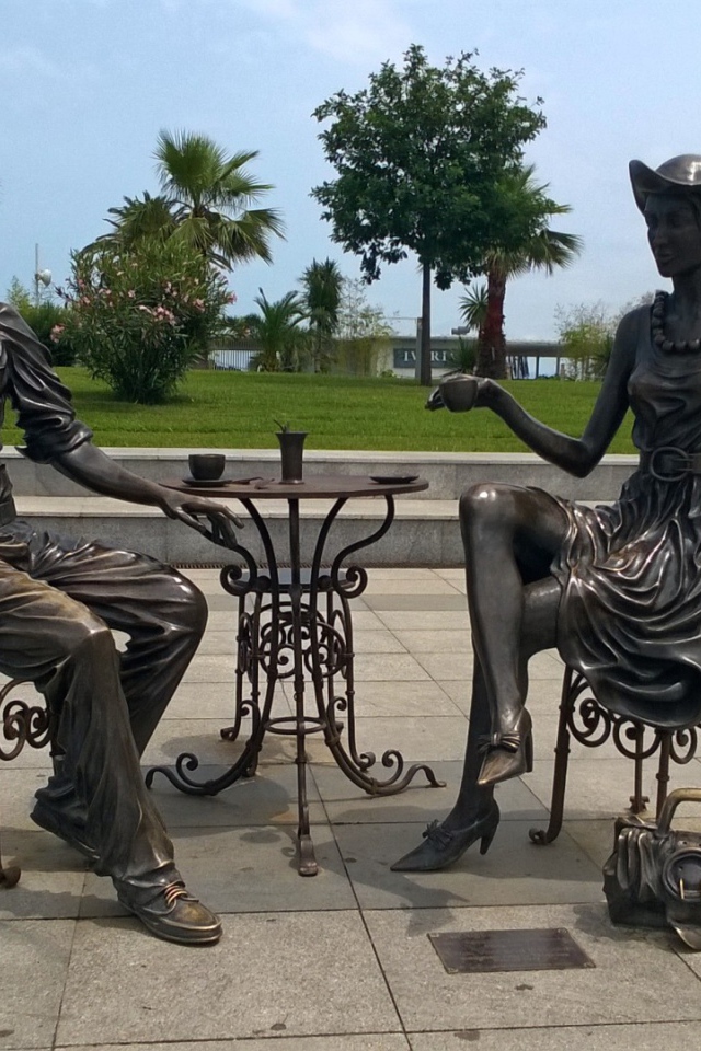 Памятник на Батумском бульваре  