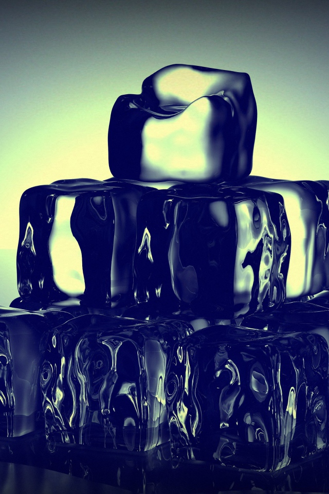Пирамида их подтаявших кубиков льда 