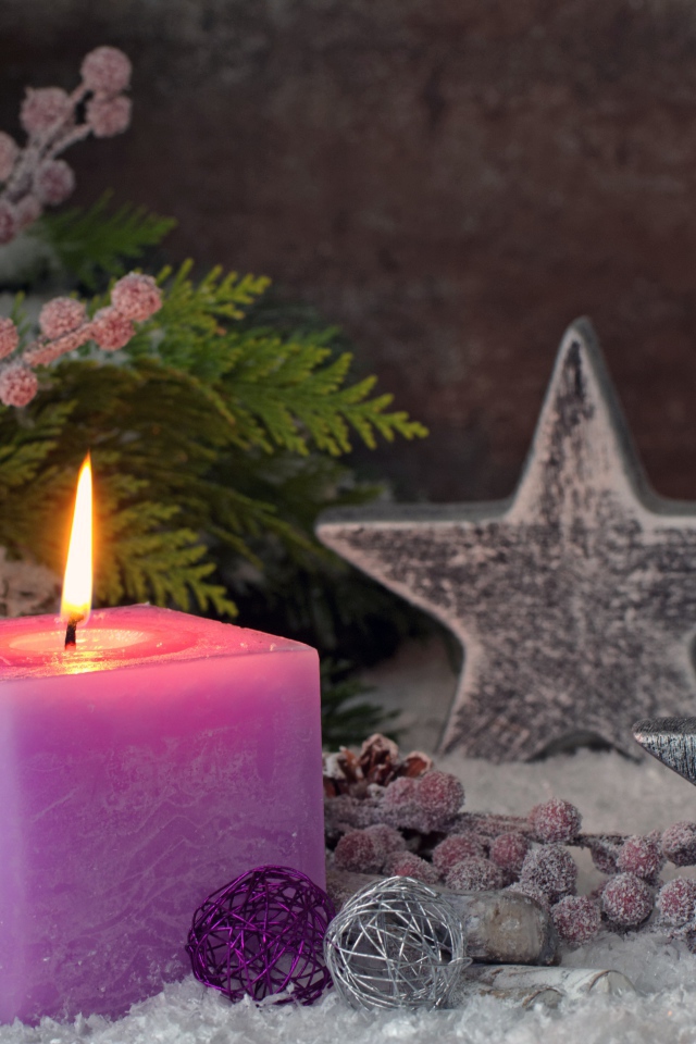 Фиолетовая горящая звезда со звездами