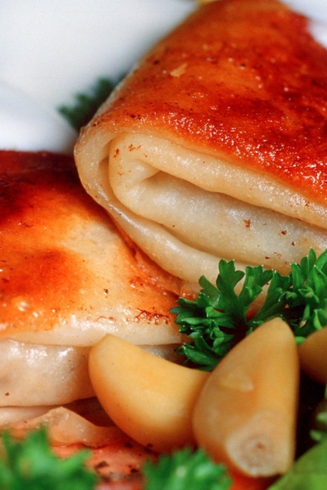 Блинчики с мясом и сметаной на Масленицу 