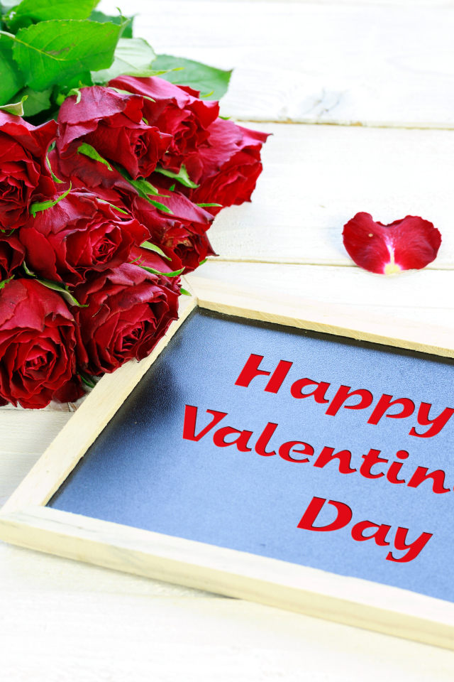 Букет красных роз с табличкой День Святого Валентина, 14 февраля