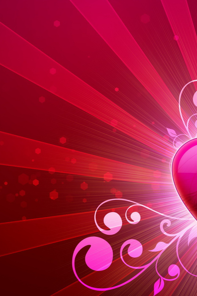 Розовое сердце в лучах 