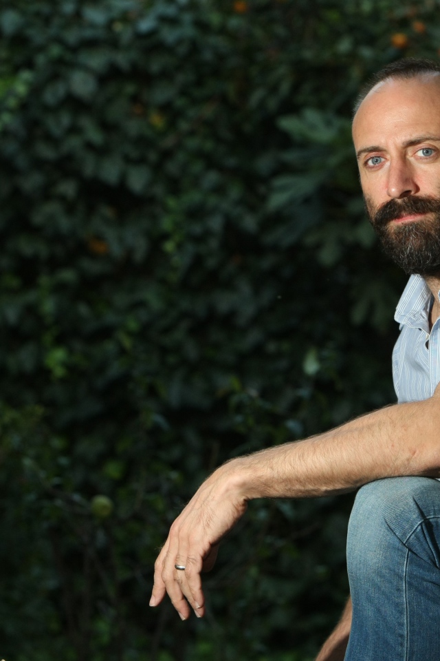 Популярный турецкий актер Халит Эргенч с бородой