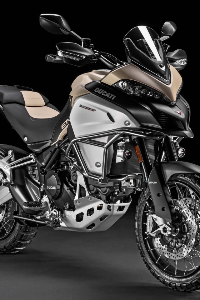 Черный мотоцикл  Ducati Multistrada 1200 Enduro Pro, 2017