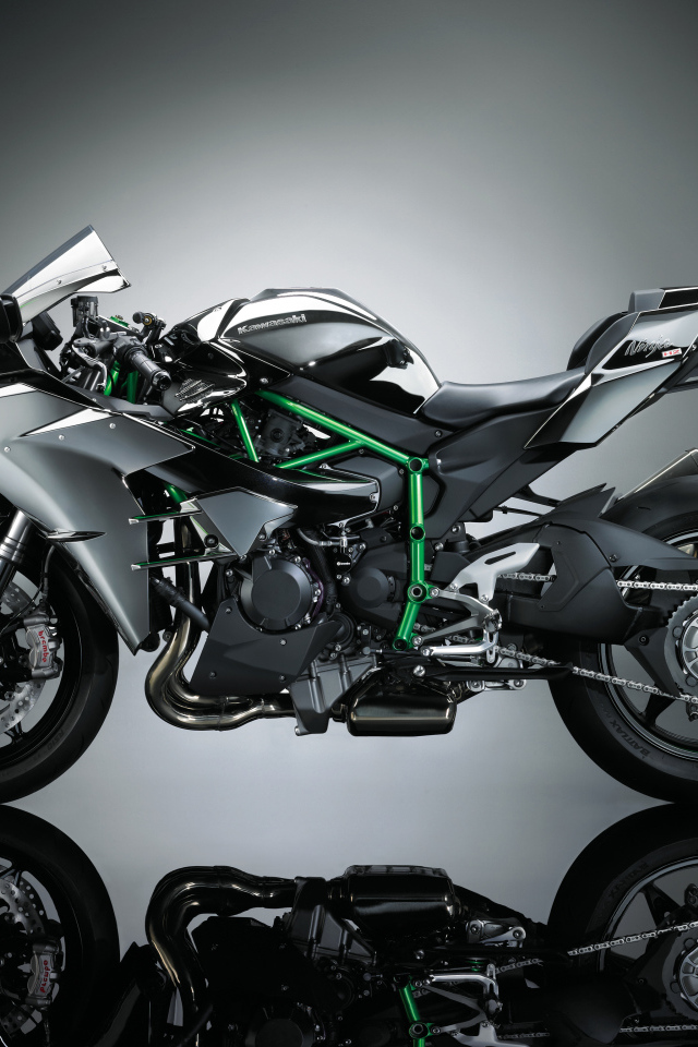 Черный мотоцикл  Kawasaki Ninja H2 