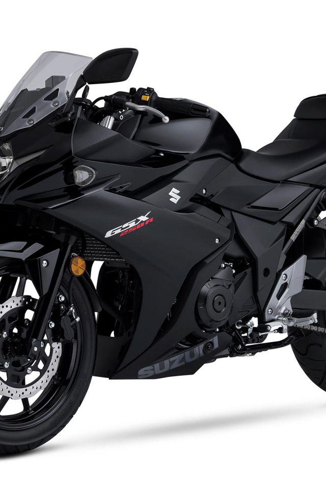 Мотоцикл Suzuki GSX250R на белом фоне 