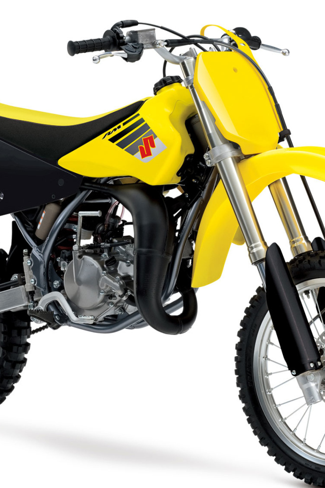 Желтый мотоцикл Suzuki RM85 