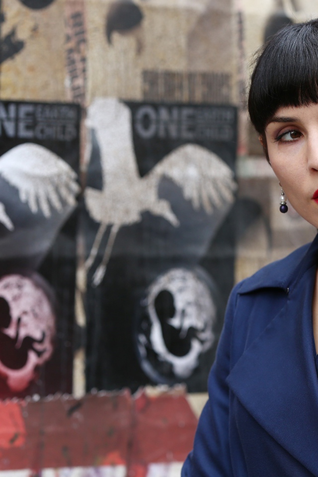 Актриса Нуми Рапас в фильме Тайна 7 сестёр, 2017