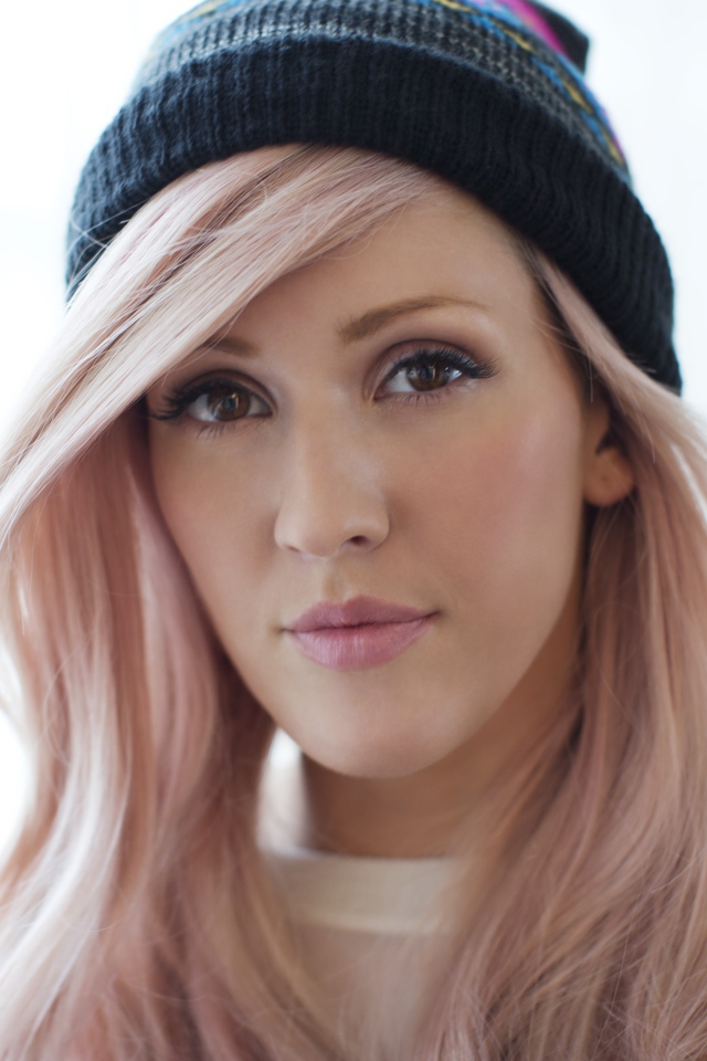 Популярная британская певица Элли Голдинг