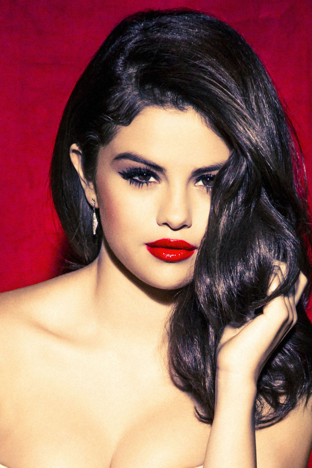 Эффектная девушка певица Селена Гомес