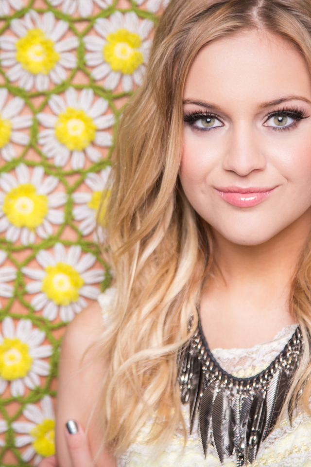 Молодая кантри певица Келси Баллерини 