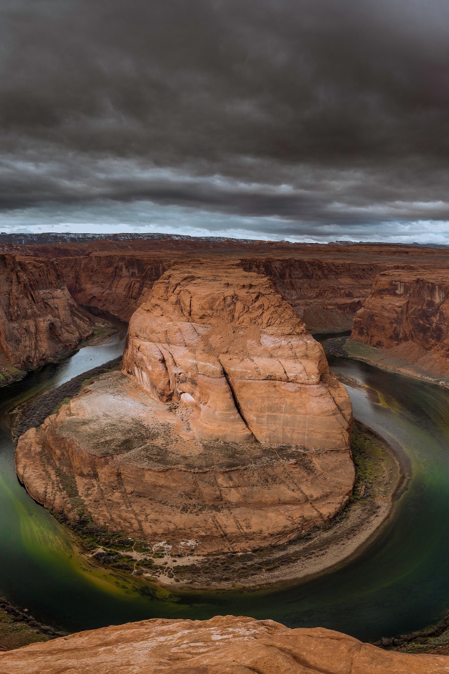 Подковообразный меандр реки Колорадо 