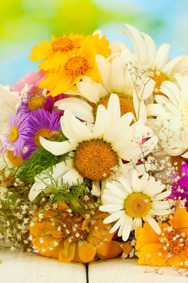 Красивый нежный букет цветов