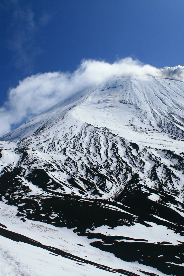 Восхождение на вулкан Авачинская сопка, Камчатка 