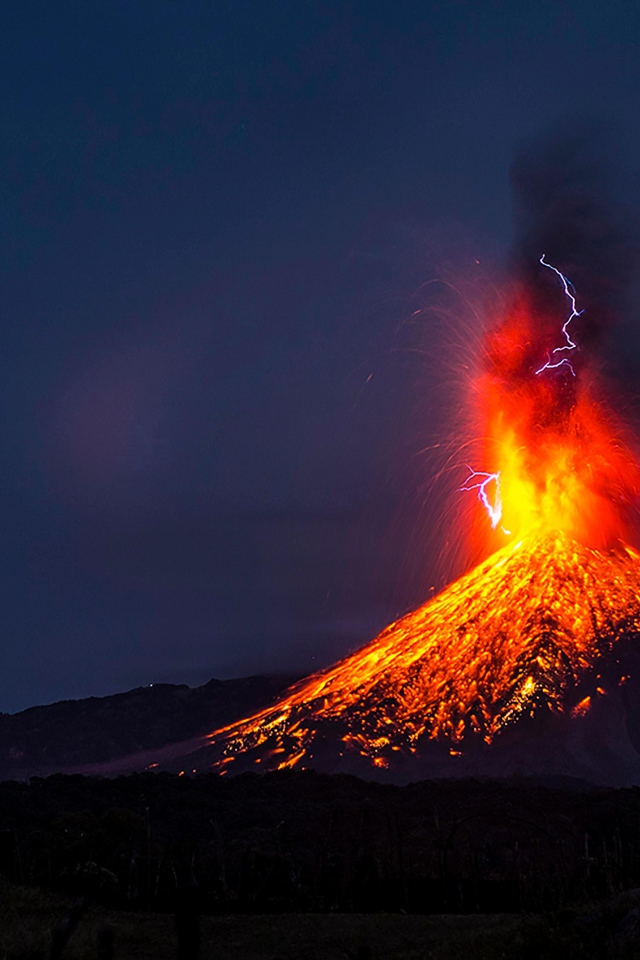 Извержение вулкана Колима, Мексика 