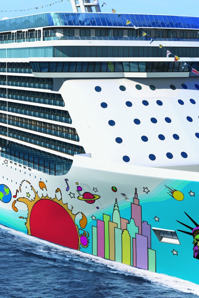 Большое круизное судно Norwegian Breakaway  в воде