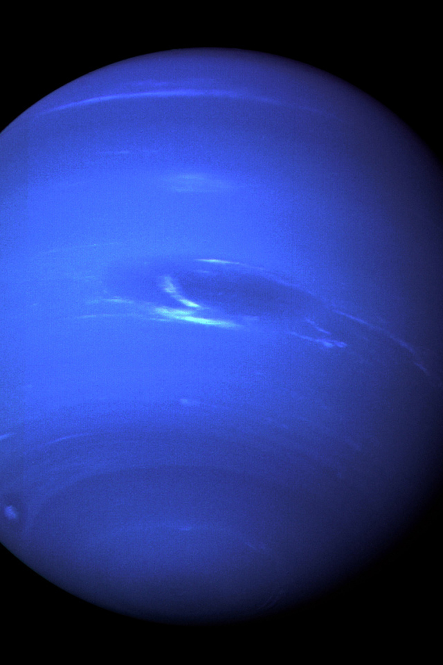 Голубая планета Нептун на черном фоне 