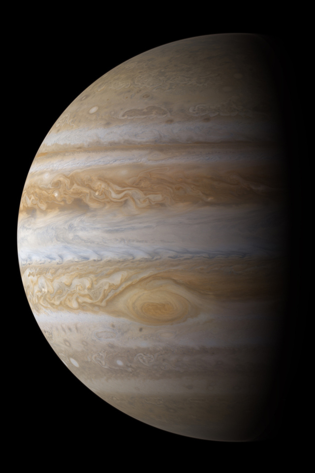 Пятая планета Юпитер с затемненной стороной 