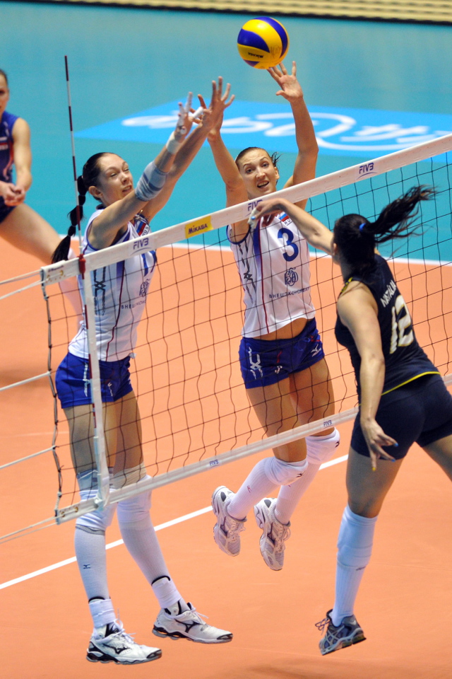 Женский волейбол. Команда Россия-Бразилия 