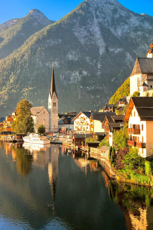 Дома у озера Хальштеттер, Австрия 