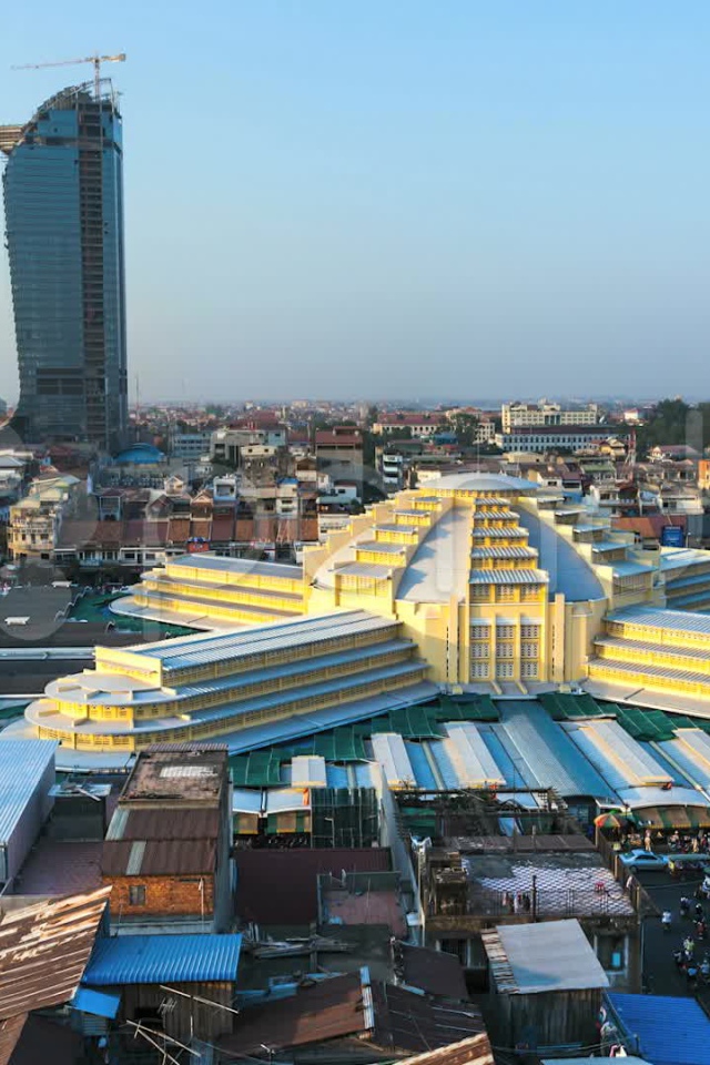 Город Пномпень столица Камбоджи  панорама города 