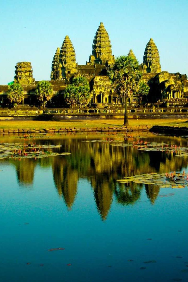 Легендарный индуистский храмовый комплекс Ангкор-Ват 