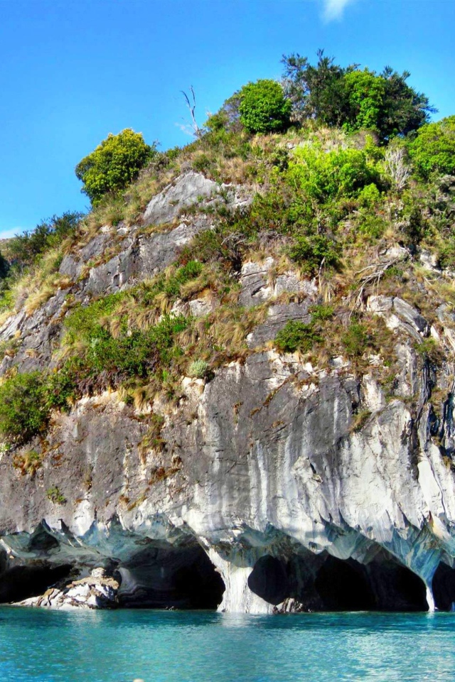 Необычная мраморная пещера, Чили 