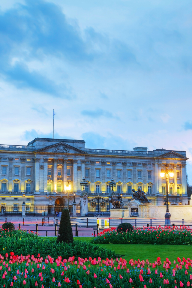Старинный Букингемский дворец, Лондон. Англия 