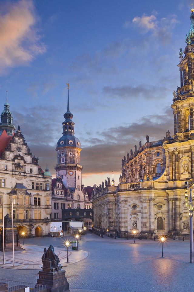 Старинная архитектура города Дрезден, Германия 