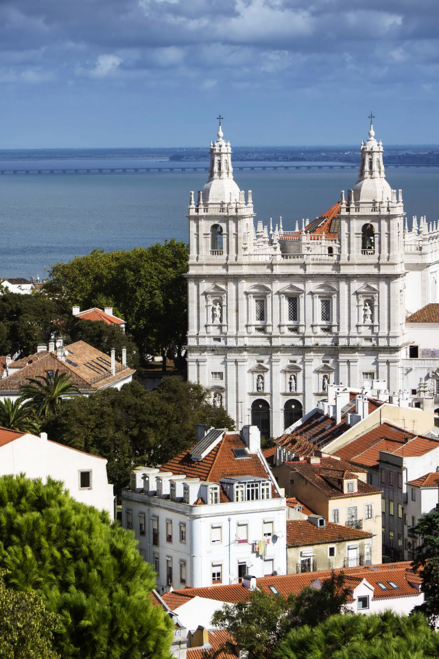 Панорама на архитектуру города Лиссабон, Португалия