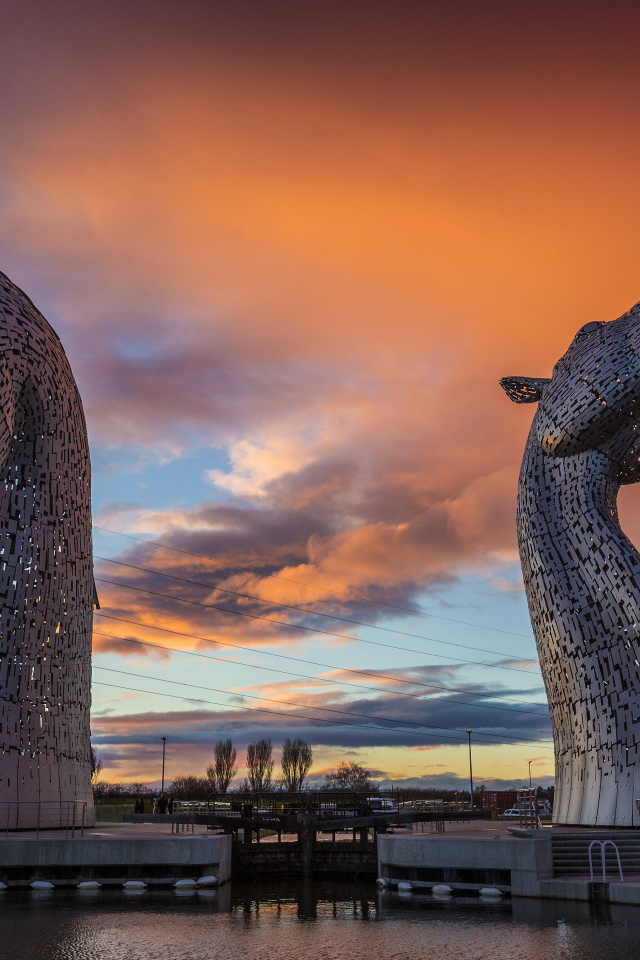 Необычные скульптуры лошади, Шотландия 