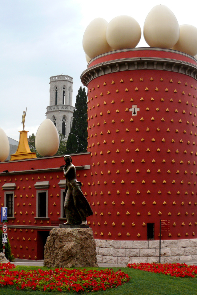 Театр-Музей Дали в Фигерасе, Коста Брава. Испания 