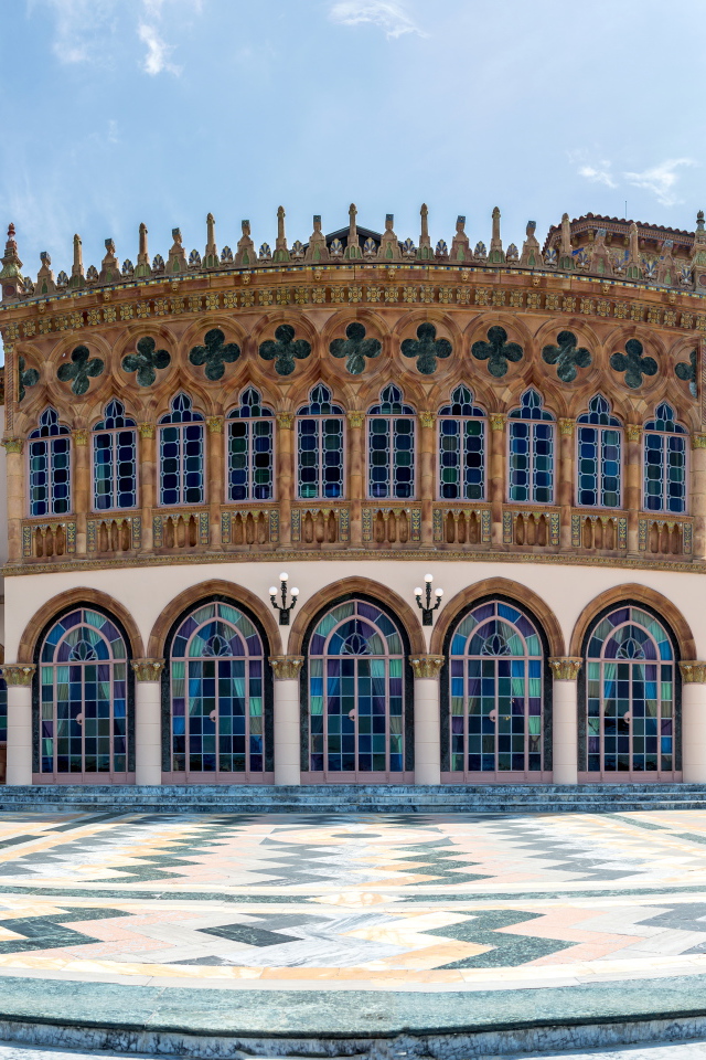 Красивое здание художественного музея Cà d'Zan, Сарасота. Флорида, США