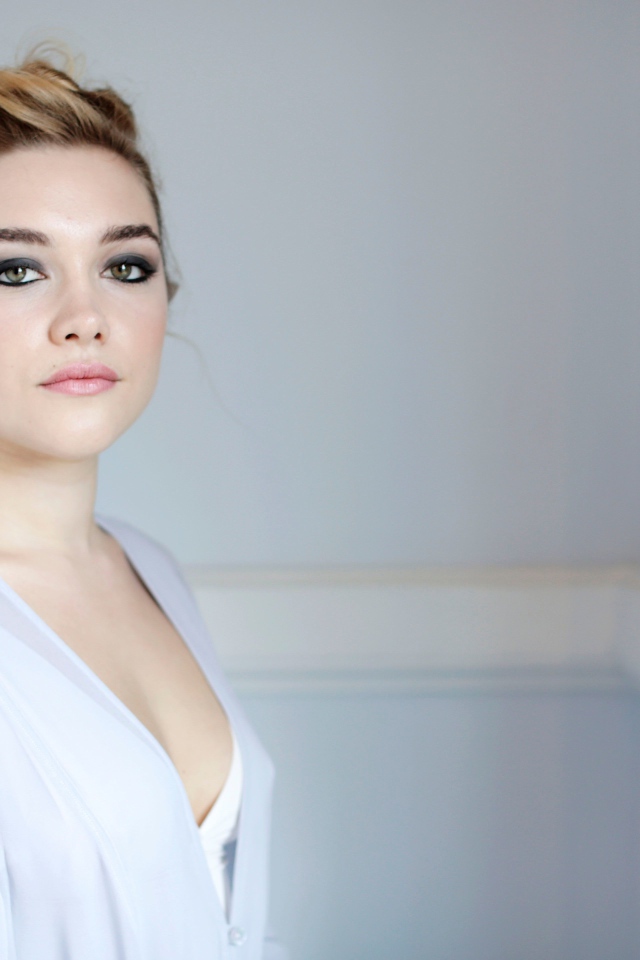 Актриса Флоеанс Паг со стильным макияжем