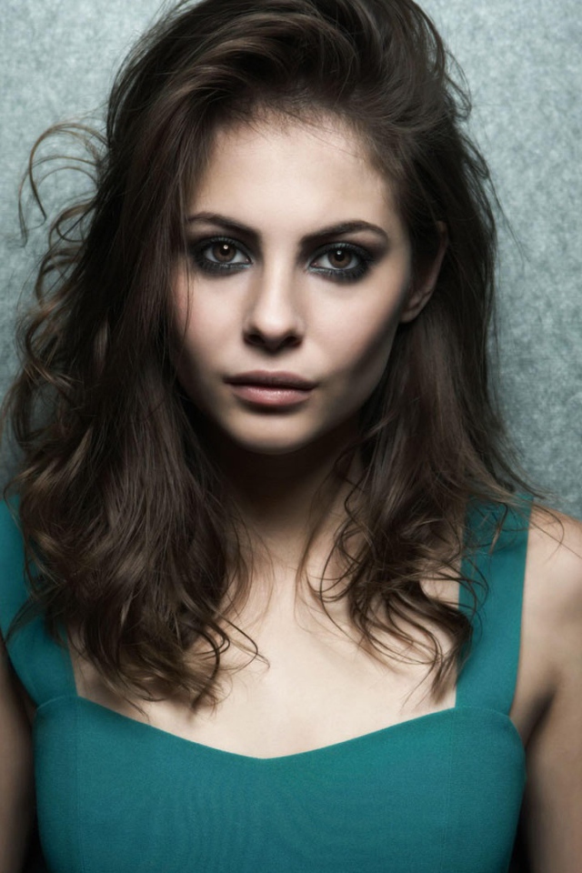 Американская актриса,  модель  Вилла Голланд