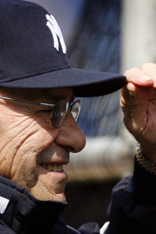 Американский бейсболист, тренер Йоги Берра 