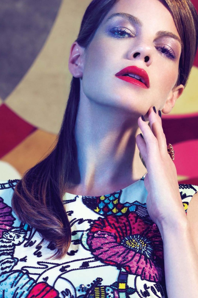 Популярная актриса Мишель Монахэн