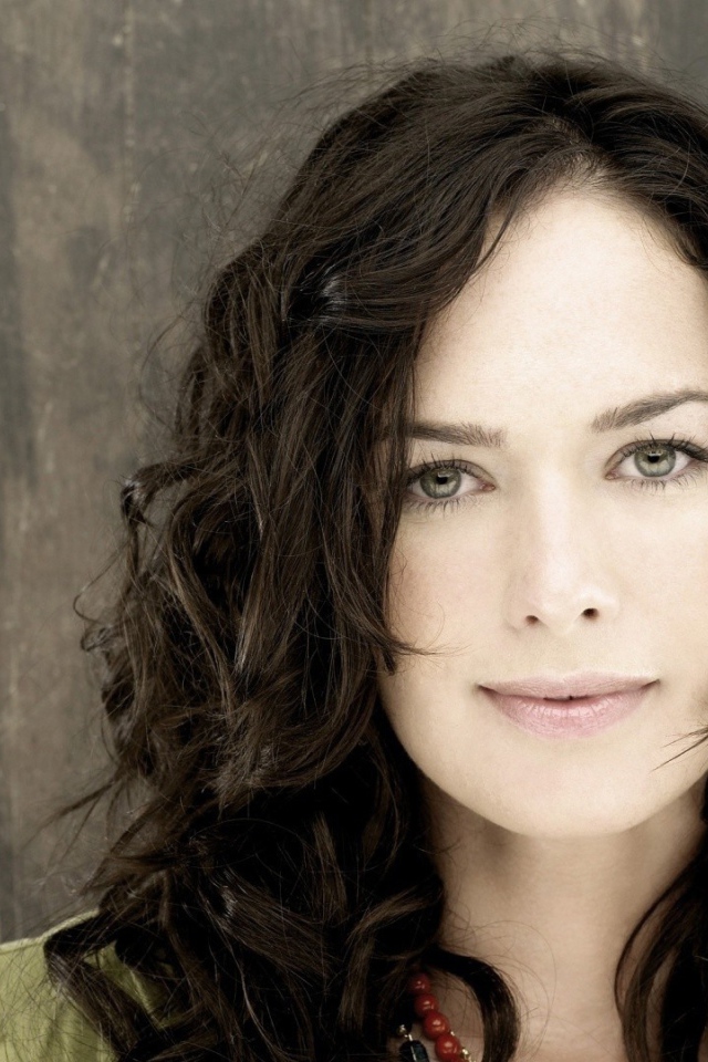 Популярная  английская актриса Лина Хиди