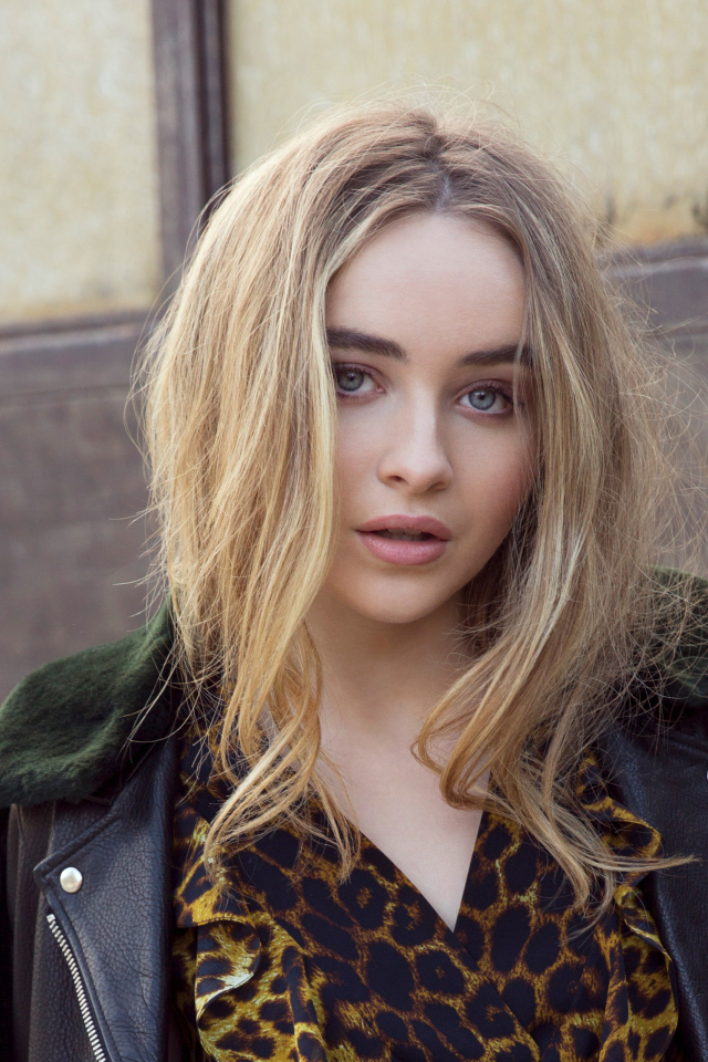 Молодая американская актриса Сабрина Карпентер