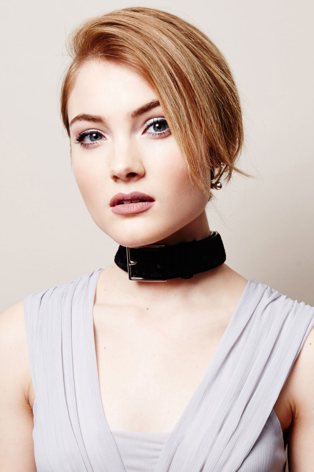 Молодая американская актриса Скайлер Сэмюэлс