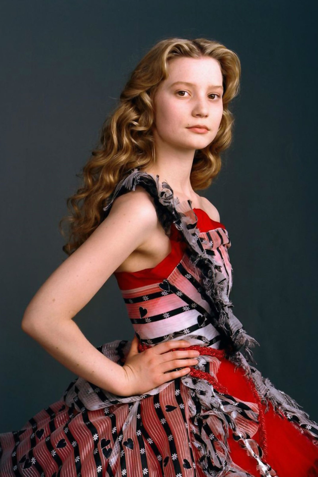 Молодая актриса Миа Васиковска 