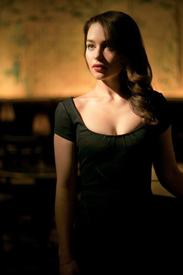 Молодая красивая актриса Эмилия Кларк 