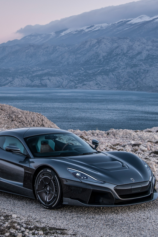 Черный спортивный автомобиль Rimac C Two Geneva 2018 года