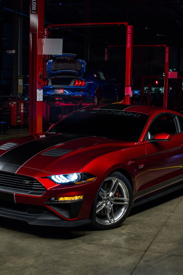 Красный автомобиль Roush RS2 Side View, 2018 года