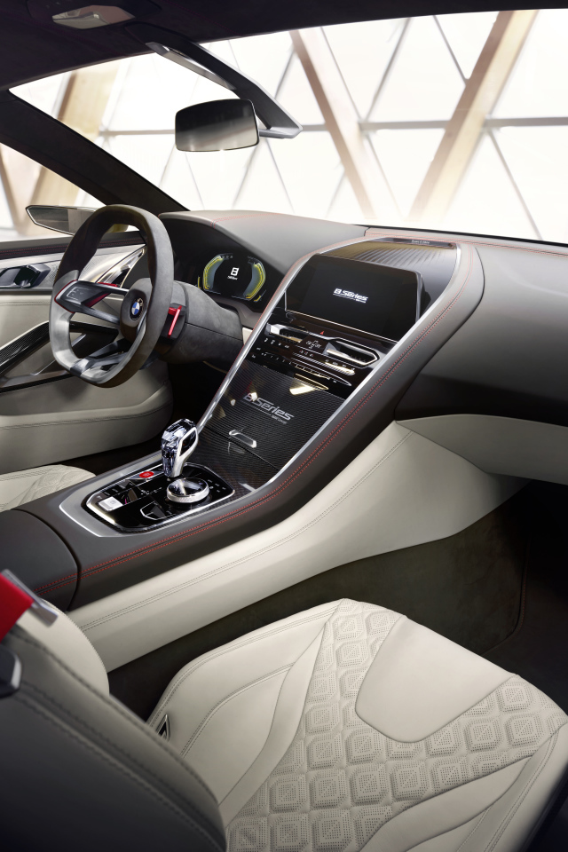 Салон автомобиля BMW Concept 8 Series