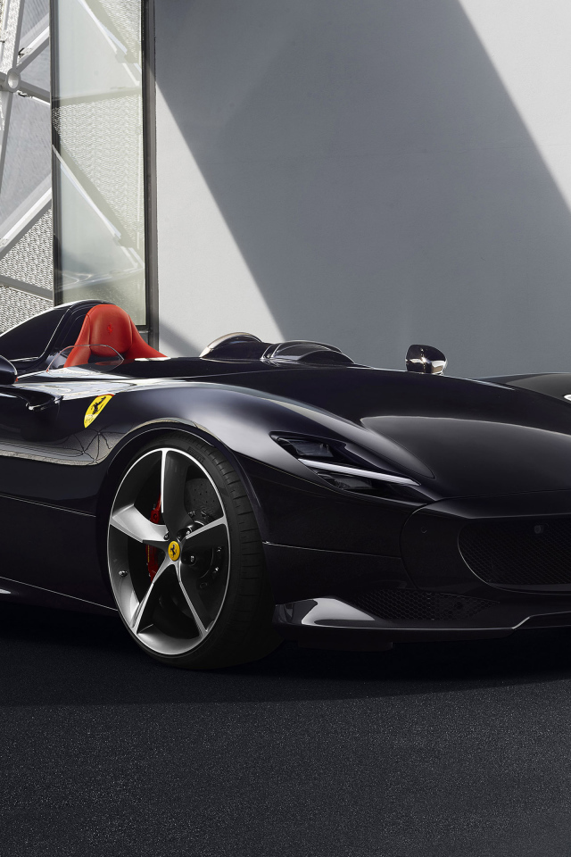 Черный кабриолет Ferrari Monza SP2  2019 года