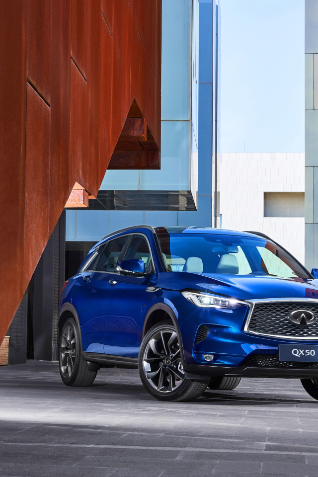 Синий внедорожник Infiniti QX50, 2018 года