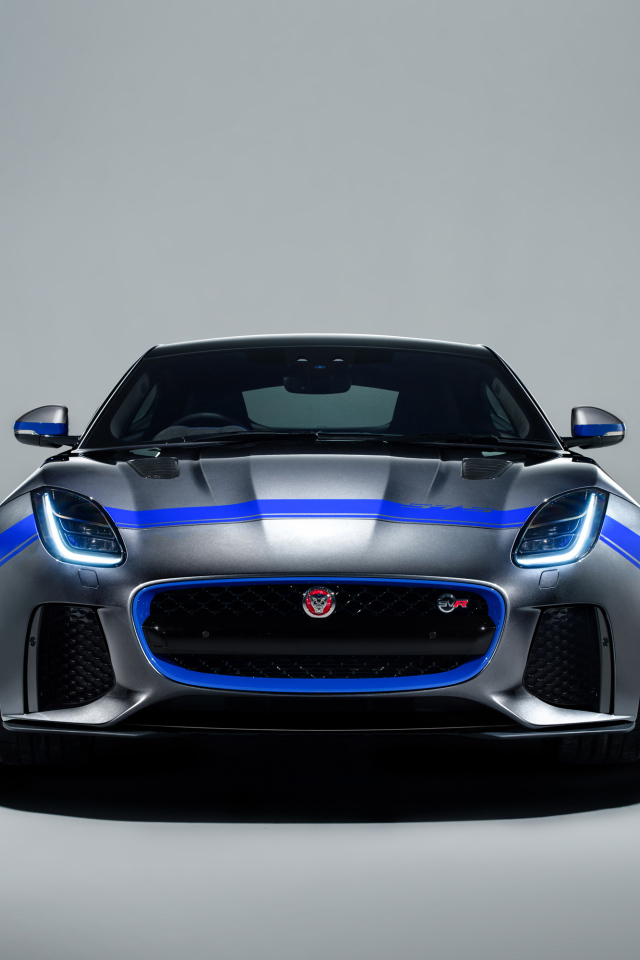Автомобиль Jaguar F Type SVR Graphic Pack Coupe 2018 года вид спереди