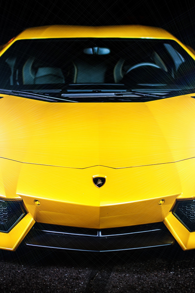 Желтый автомобиль Lamborghini Murcielago, вид спереди